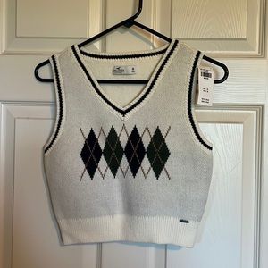 Hollister Sweater Vest. NWT